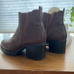 Mia Brown Ankle Heeled Boots